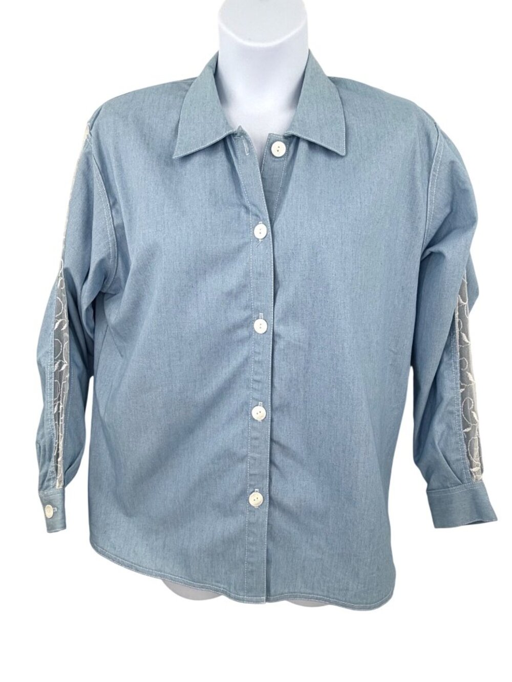 Vintage Talk Of The Walk Blue & White Chambray Button-Up Shirt With Lace Sleeve